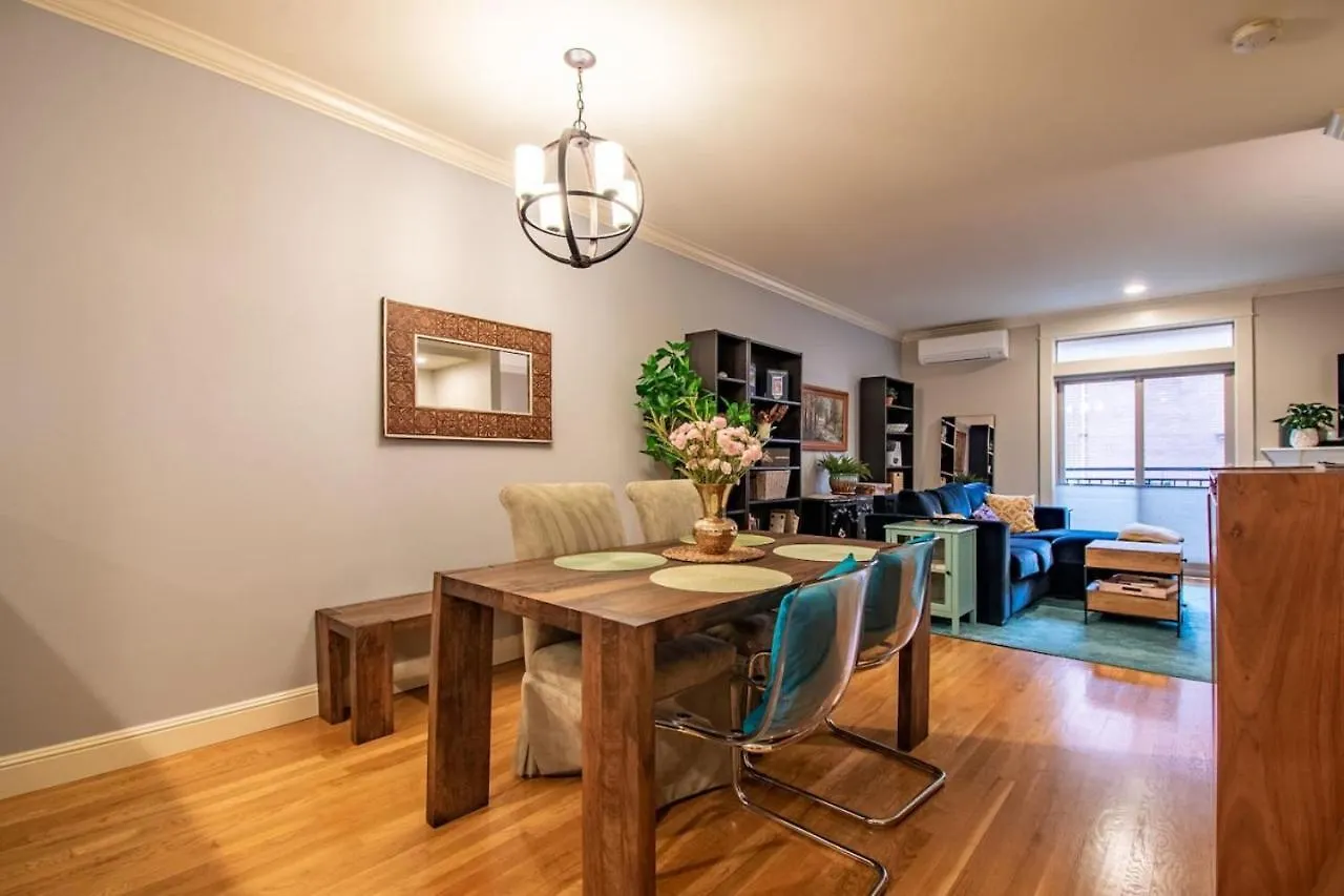 Three Bedroom Townhouse Downtown With Private Backyard Seattle